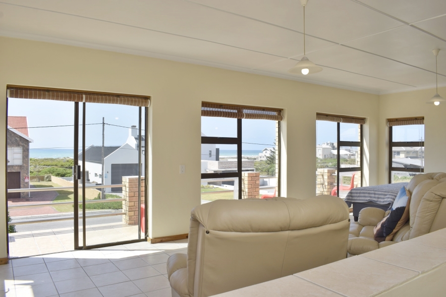 2 Bedroom Property for Sale in Struisbaai Western Cape